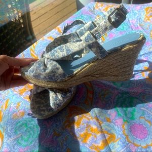 New blue floral woven wedges